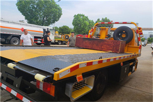 永昌附近拖车电话号码服务